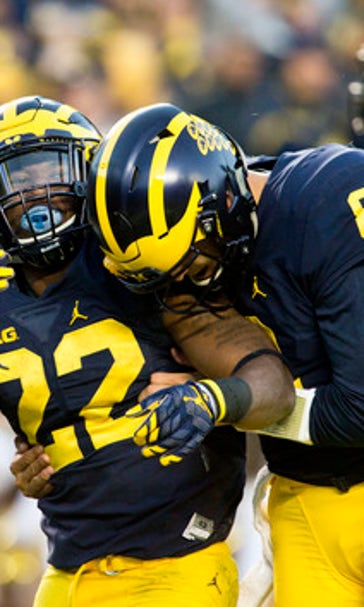 No. 3 Michigan tops Illinois 41-8, tunes up for Michigan St